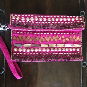 Express fashion wristlet